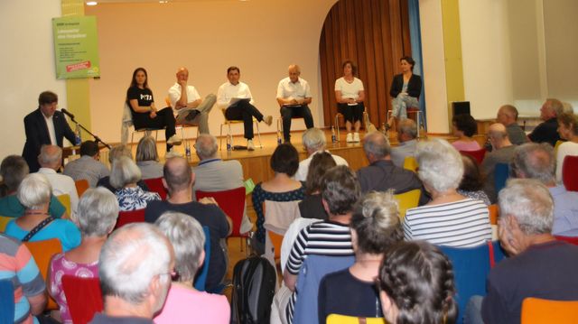 Lebendige Demokratie - Podiumsdiskussion „Lebensmittel ohne Tierquälerei“